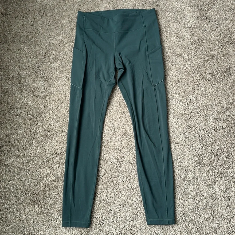 Lululemon leggings women size 8 - Picture 1 of 7